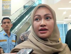 Ketua DPRD Sumut Bungkam Ditanya Tunjangan Rumah Rp 40 Juta, Masuk Mobil lalu Pergi