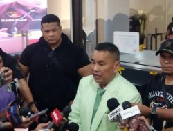 Senggol Hotman Karier Razman Hancur Vonis 1,5 Tahun Sumpah Advokat Dicabut Sang Putri Menangis