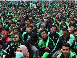 Polisi Kerahkan 1.541 Personel untuk Amankan Demo Ojol di Monas
