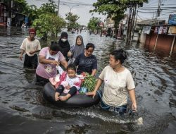 Banjir Rendam Sejumlah Perumahan di Semarang Ratusan Warga Terdampak